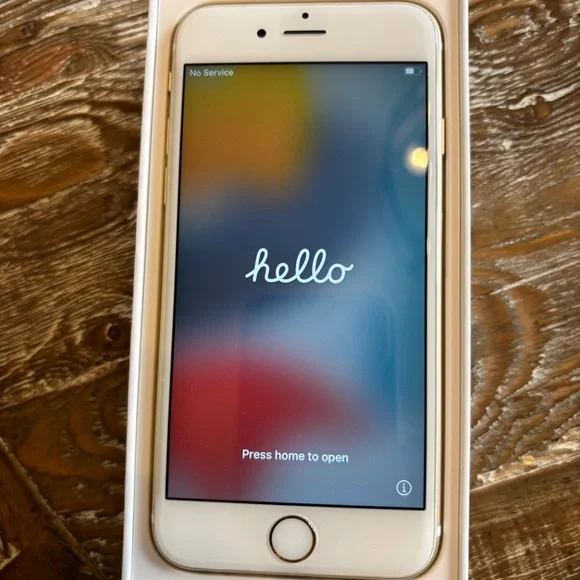 iPhone 6S A1633 – Like New, Original Box + Lightning Cable & Car Charger - Picture 2 of 9